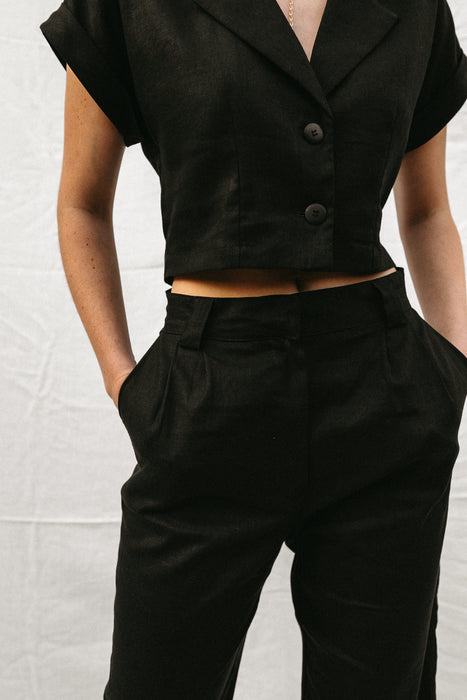 Nora Pleated Linen Pants in Black