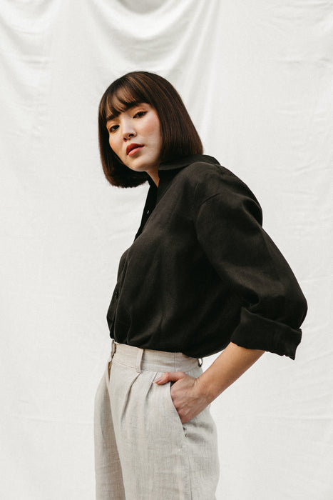 Nora Pleated Linen Pants in Light Grey