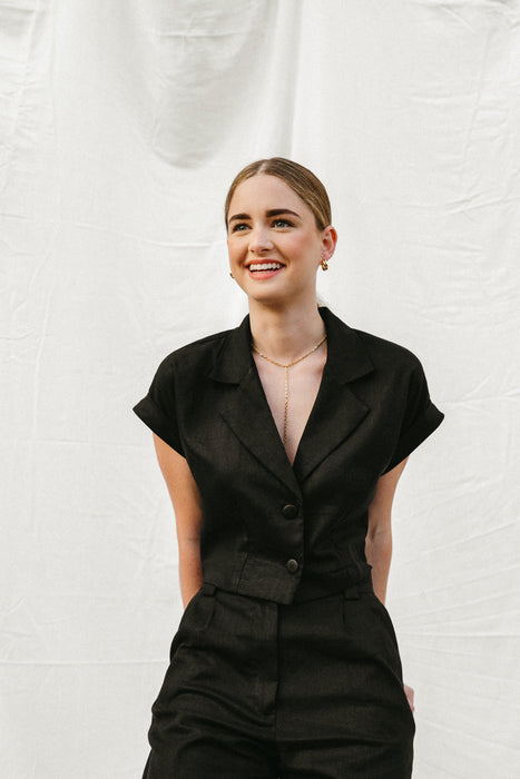 Spencer Linen Crop Collared Top in Black